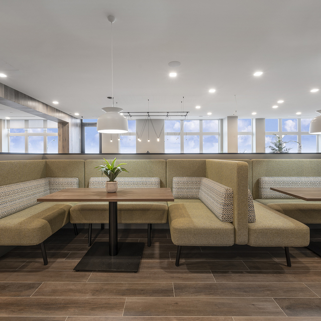 Ryder Revere Beach - Dining Booths With Wooden Tables